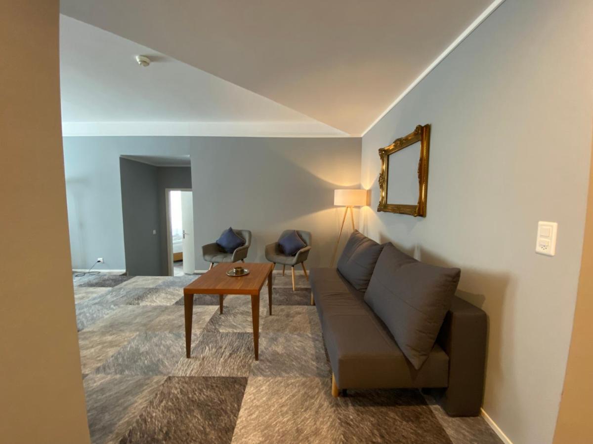 Thermal Hotels & Walliser Alpentherme Leukerbad Ngoại thất bức ảnh