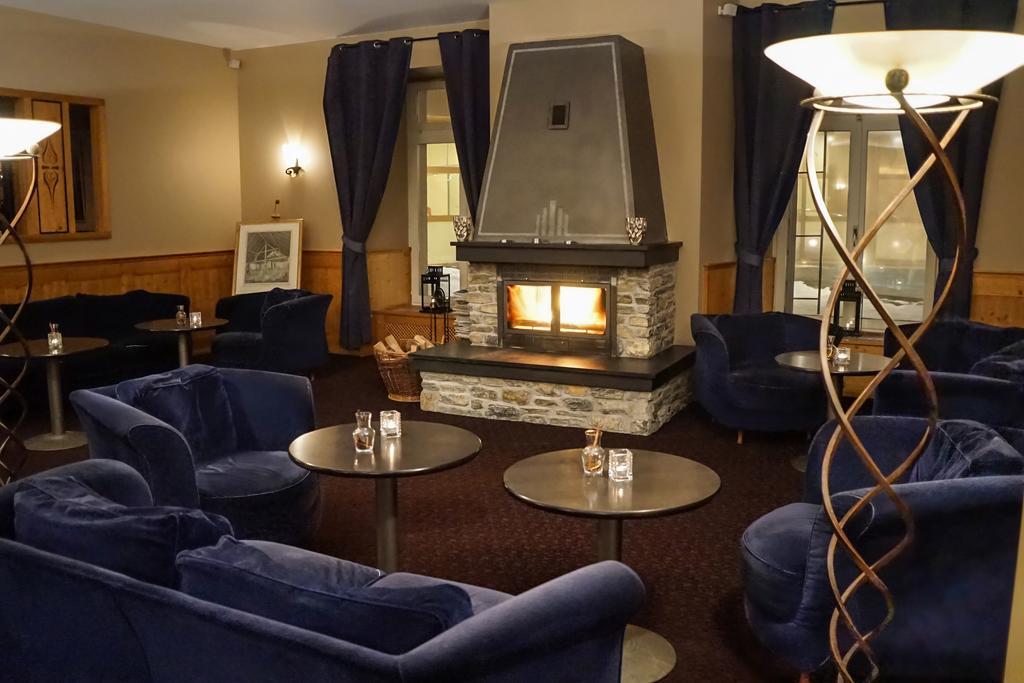 Thermal Hotels & Walliser Alpentherme Leukerbad Ngoại thất bức ảnh